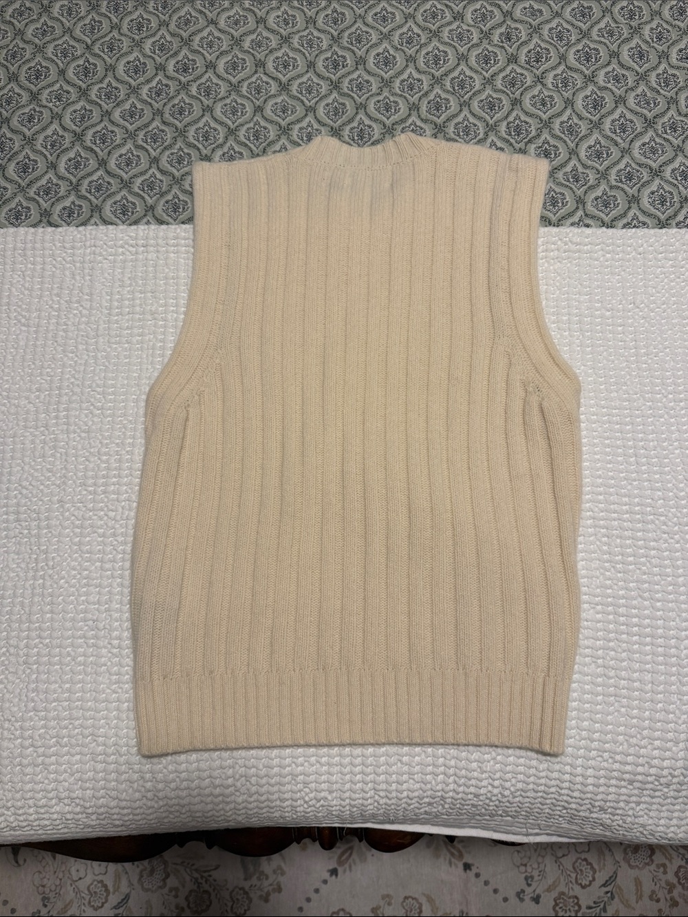 Ganni Cream Ribbed Wool-Blend Sweater Vest with Gem Encrusted Snap Closure - Picture 2 of 7